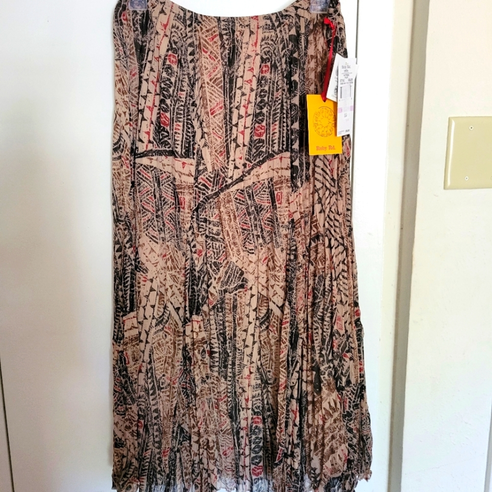 Ruby Rd crinkle Skirt